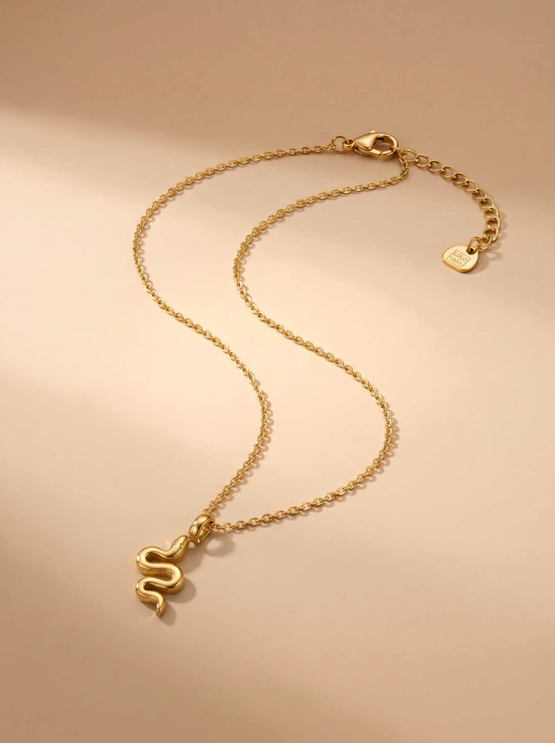 Mayorista LOLO & YAYA - Collar atemporal de serpiente Kona en acero inoxidable