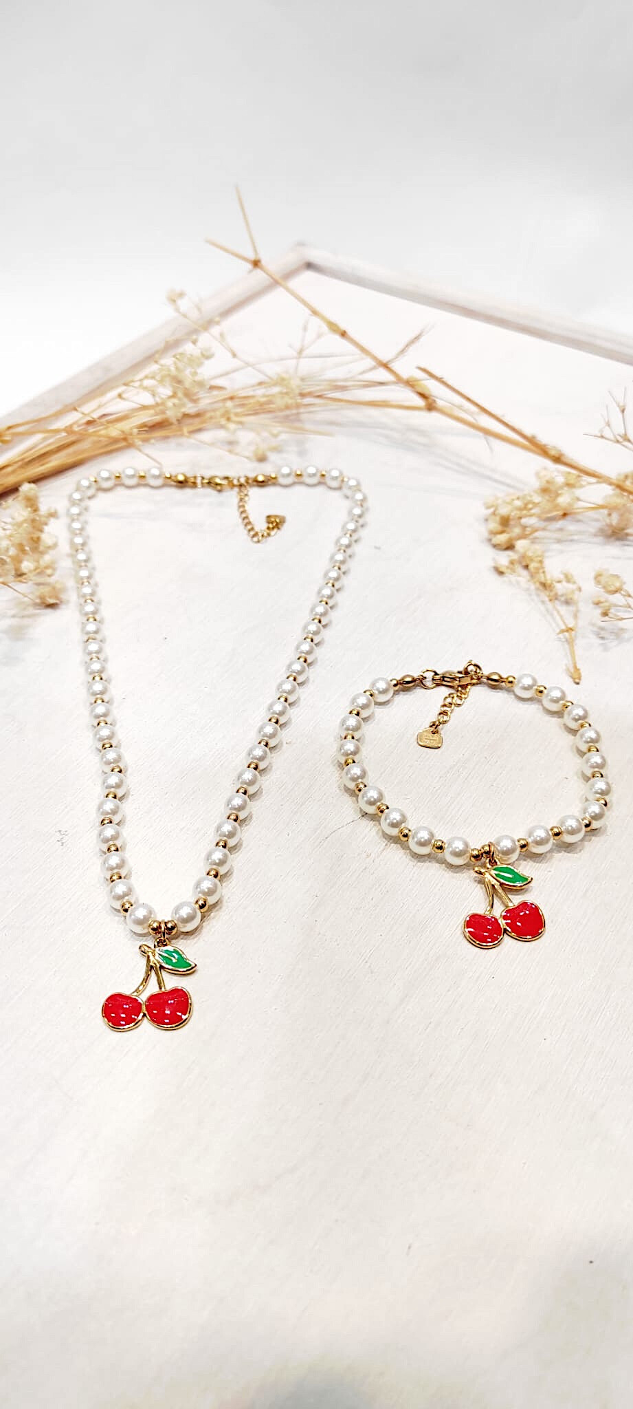 Grossiste Lolo & Yaya - Collier perles avec cerise en acier inoxydable