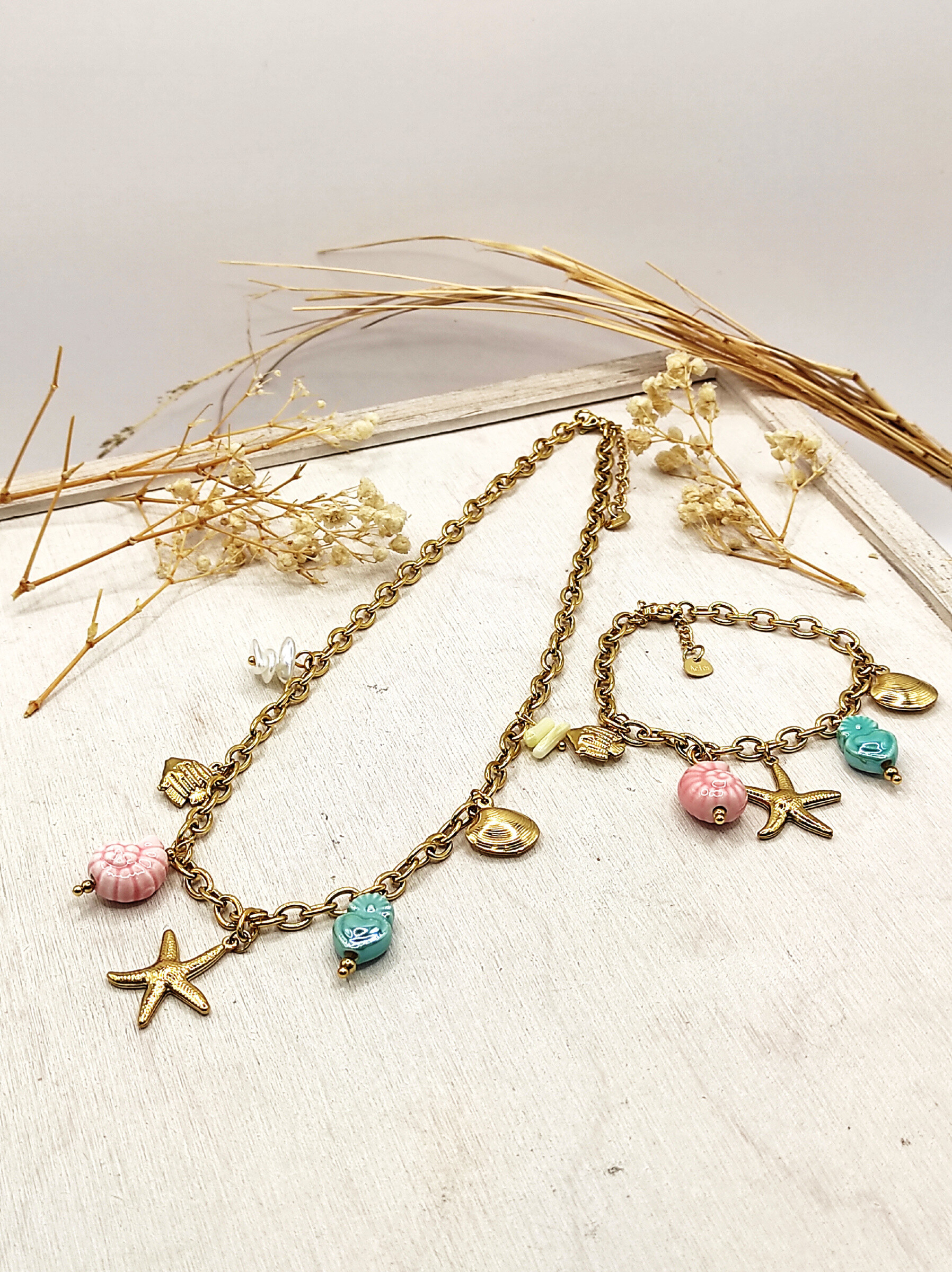 Wholesaler Lolo & Yaya - Grosse knit necklace with stainless steel Mistrysiae charms