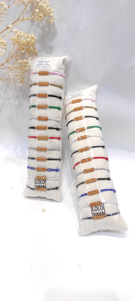 Wholesaler LOLO & YAYA - Lot of 12pcs elastic bracelet on coil offered in steel