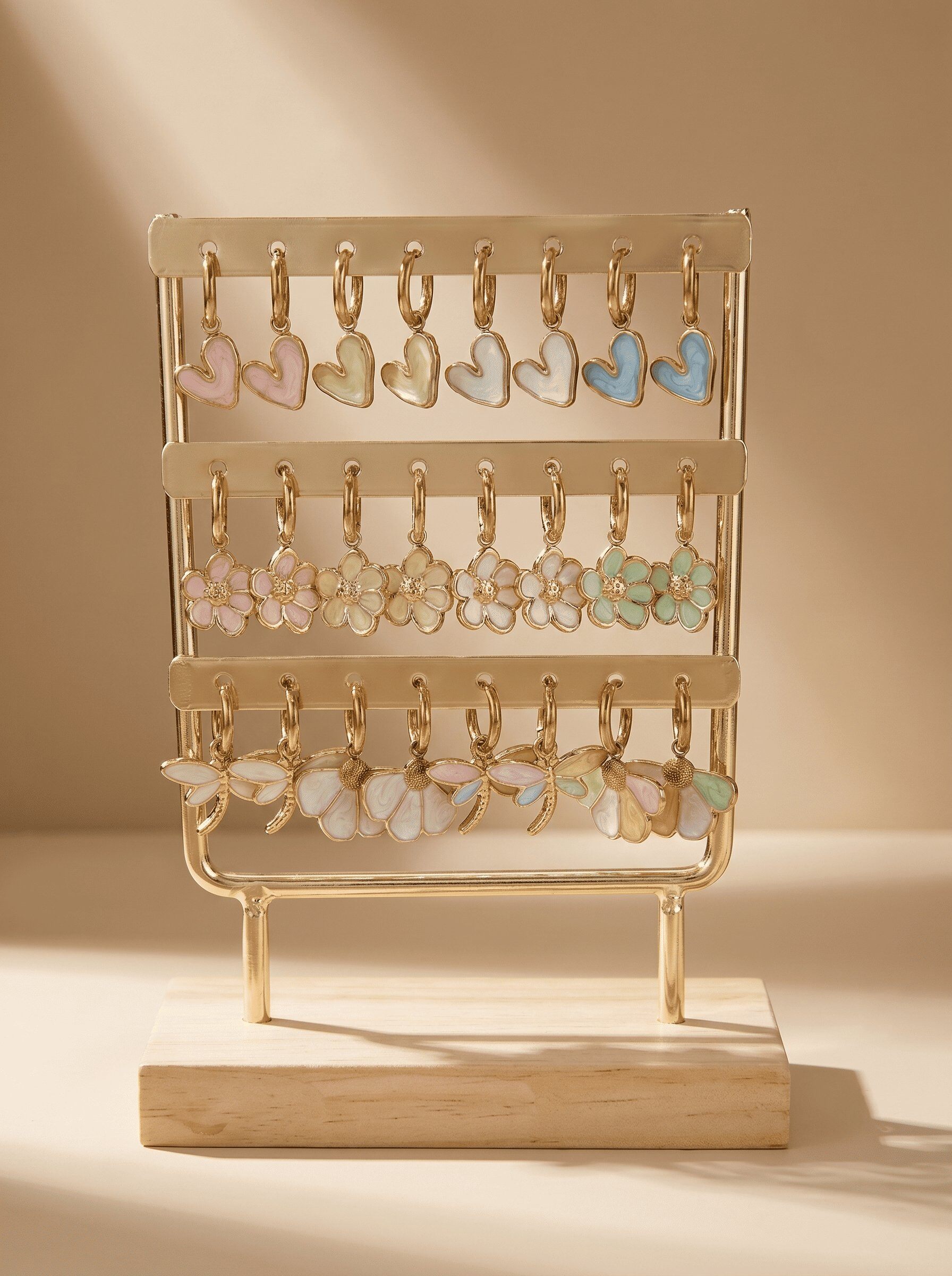 Grossiste LOLO & YAYA - Lot de 12 boucles d'oreilles la vie en fleur