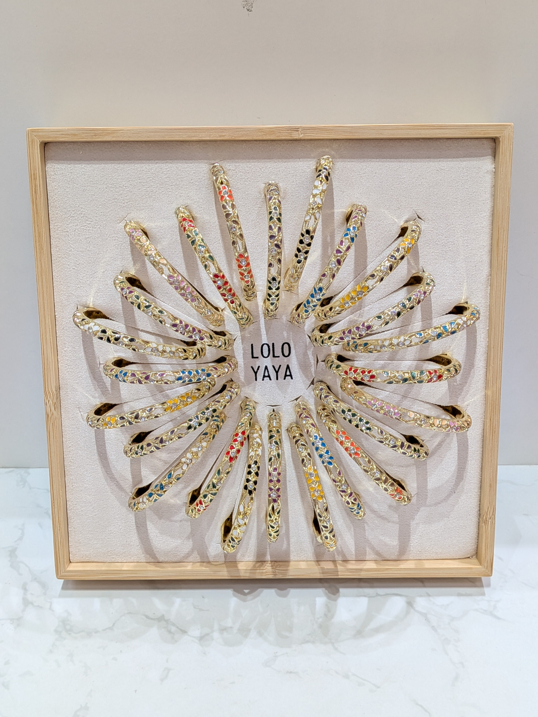 Grossiste LOLO & YAYA - Lot de 24 bracelets symphonie dorée 3