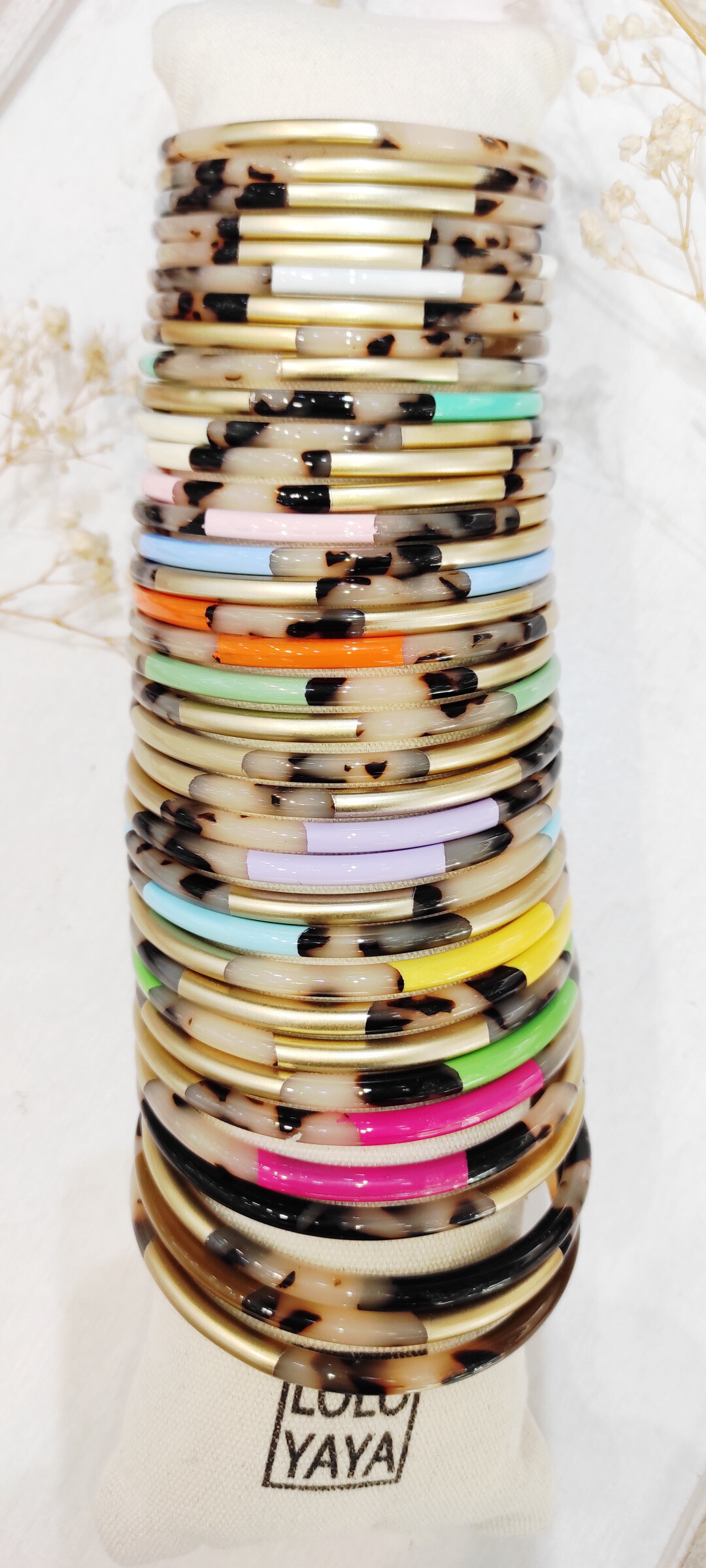 Wholesaler Lolo & Yaya - Set of 36 leopard rushes/€ 90 unit on displayed display