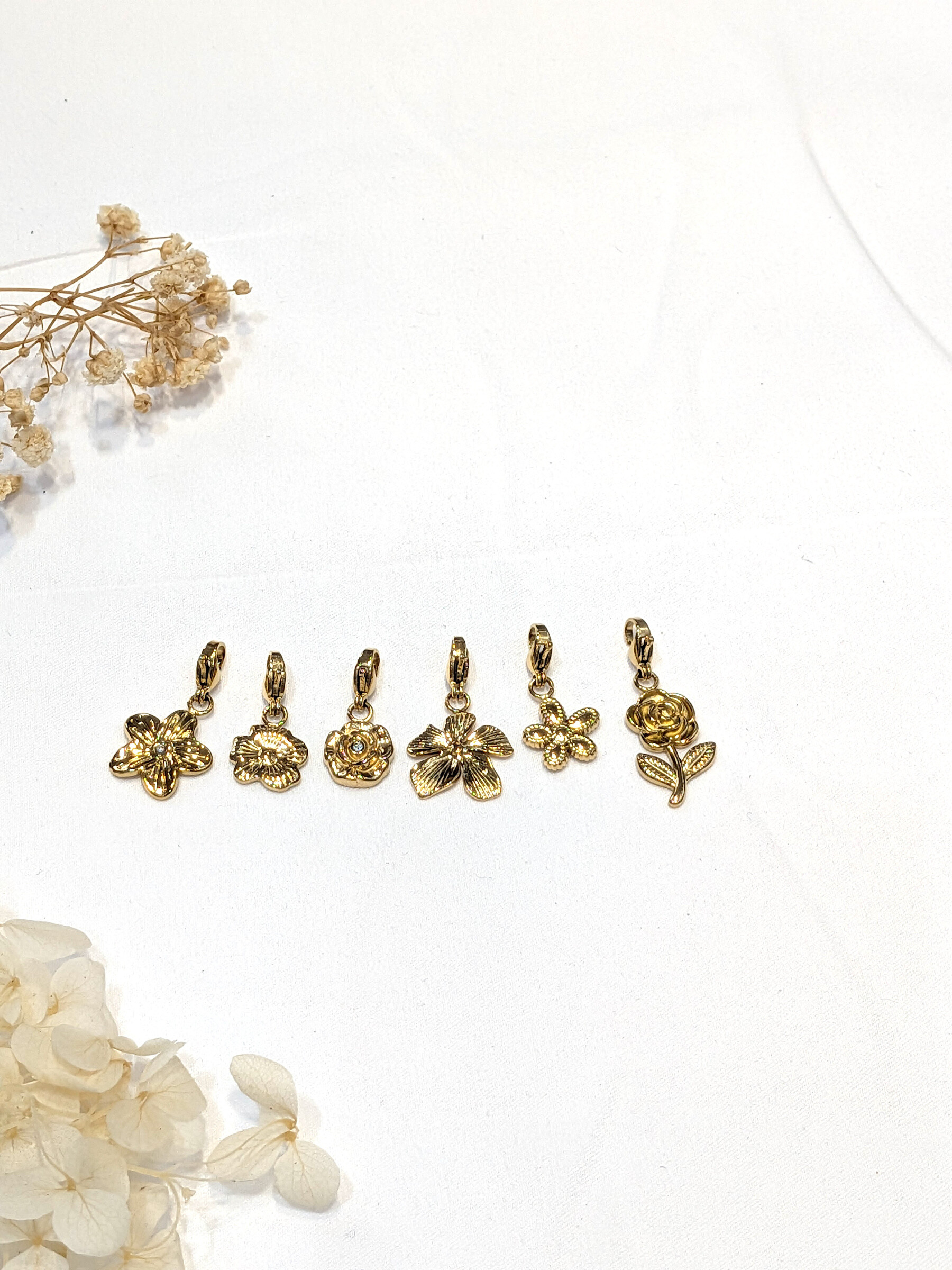 Wholesaler Lolo & Yaya - Set of 6 charms stainless steel flowers