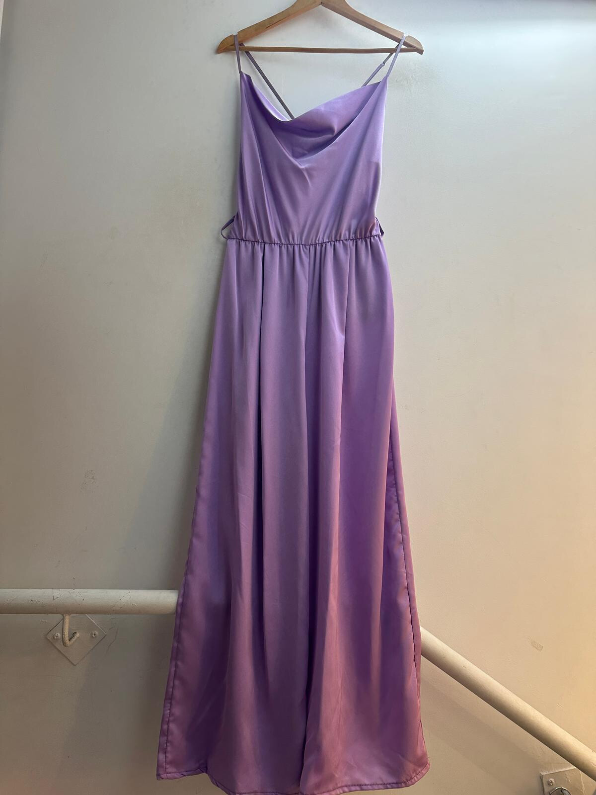 Grossiste Loriane - Combinaison en satin
