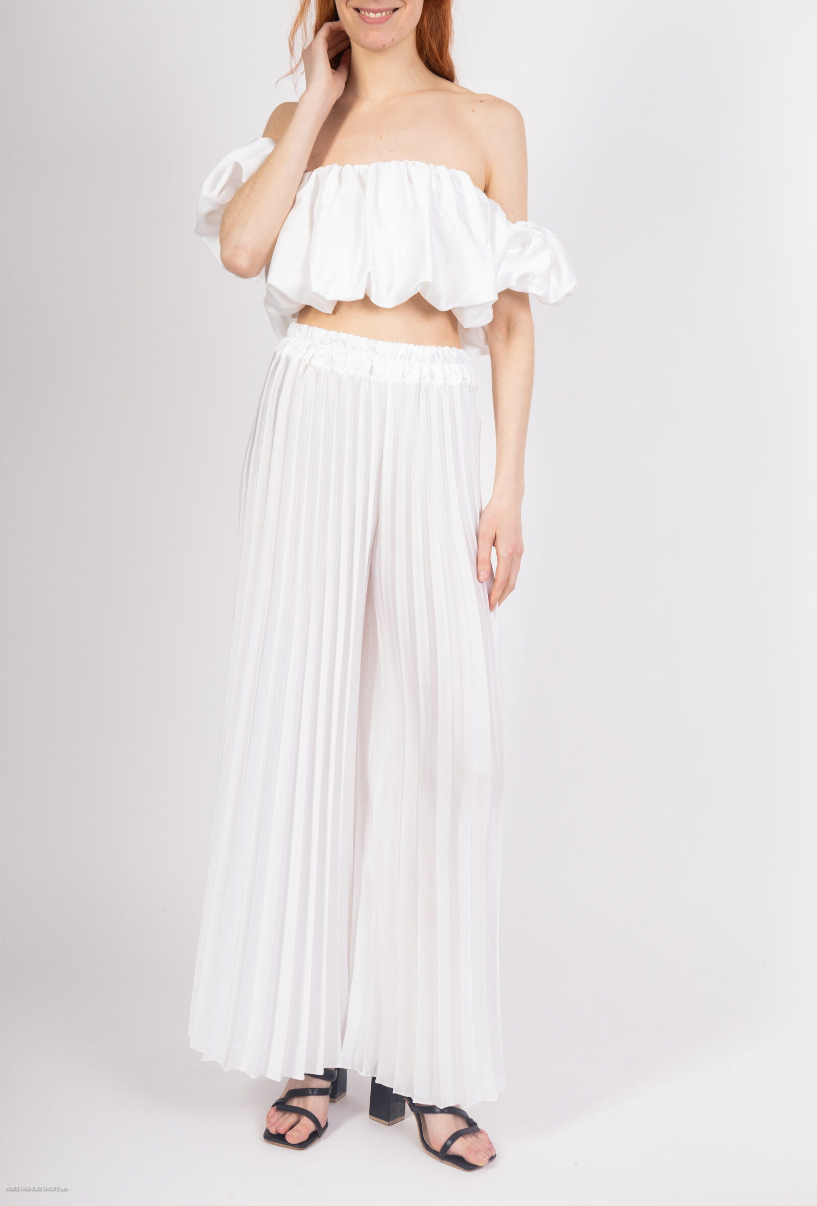 Grossiste Loriane - Ensemble uni crop top et pantalon large
