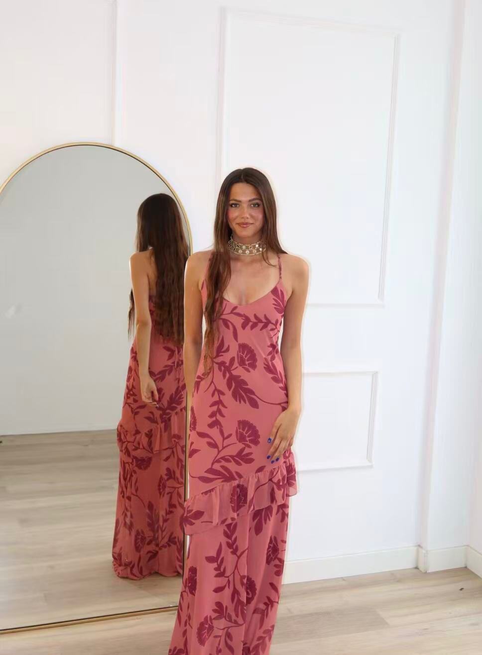 Großhändler Loriane - Langes Kleid mit Trägern und Print