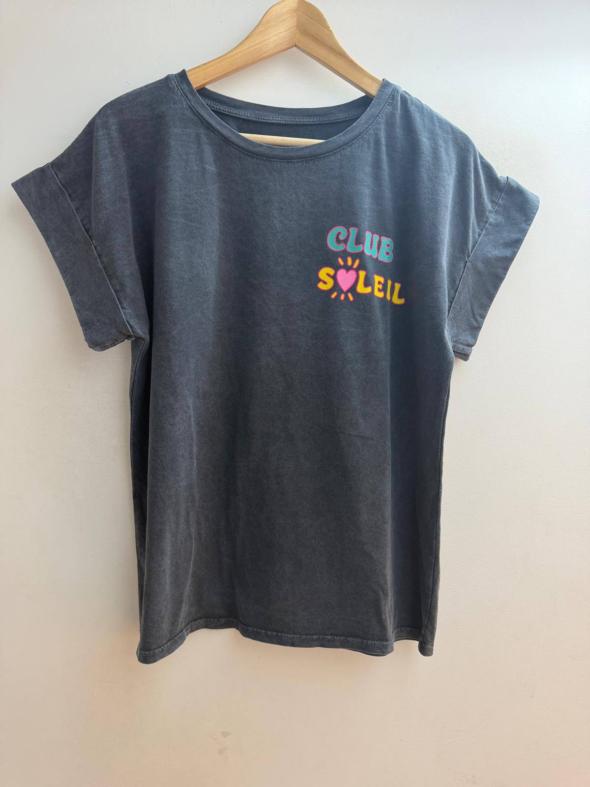 Mayorista Loriane - Camiseta con estampado deslavado