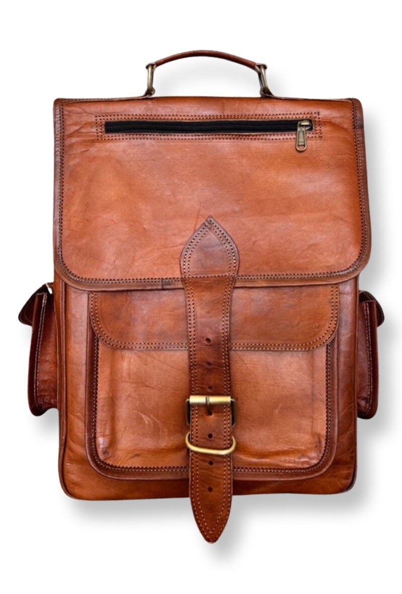 Wholesaler LOUISA LEE - Leather backpack