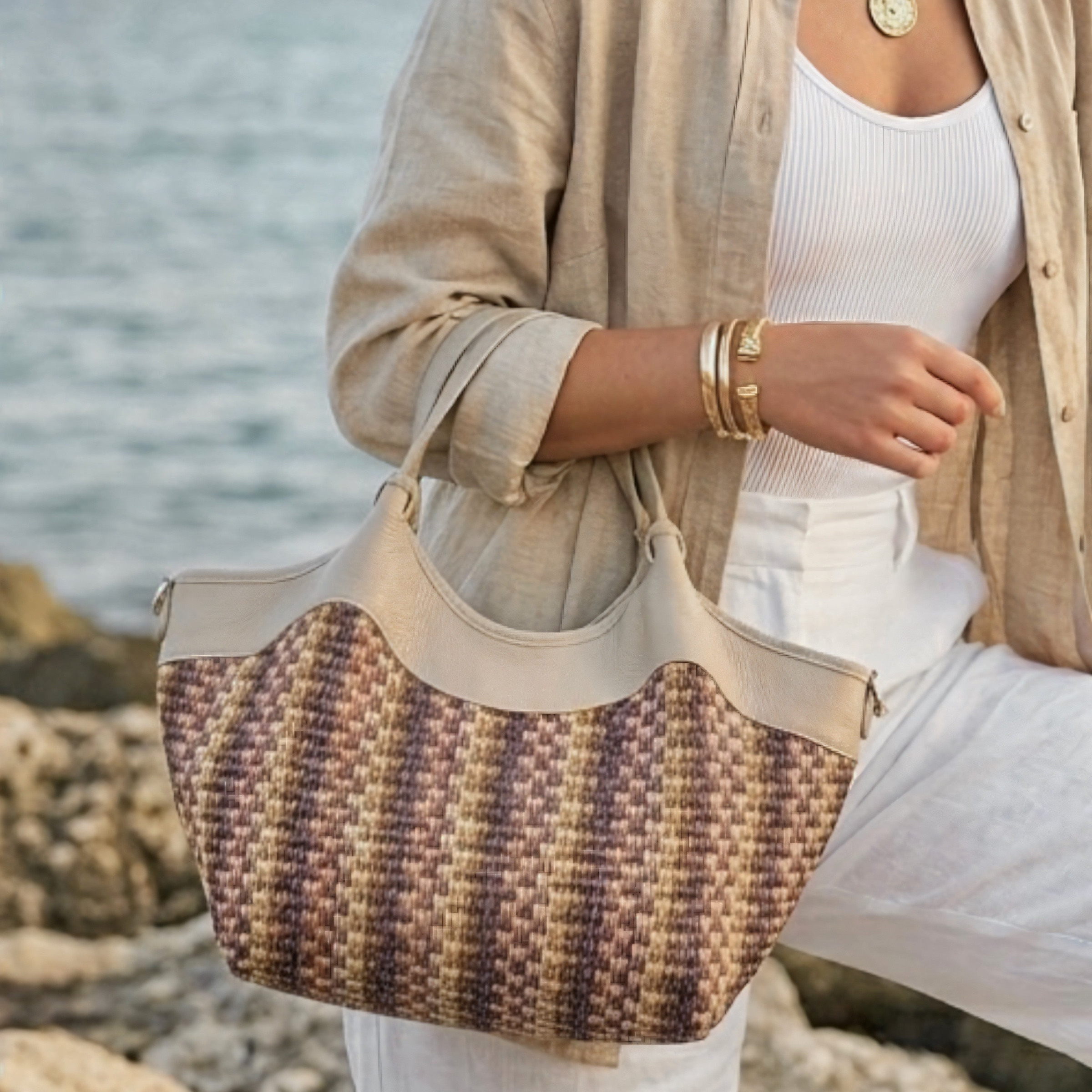 Grossista LOUISA LEE - Borsa in Pelle e Rafia Olga Media Multicolore