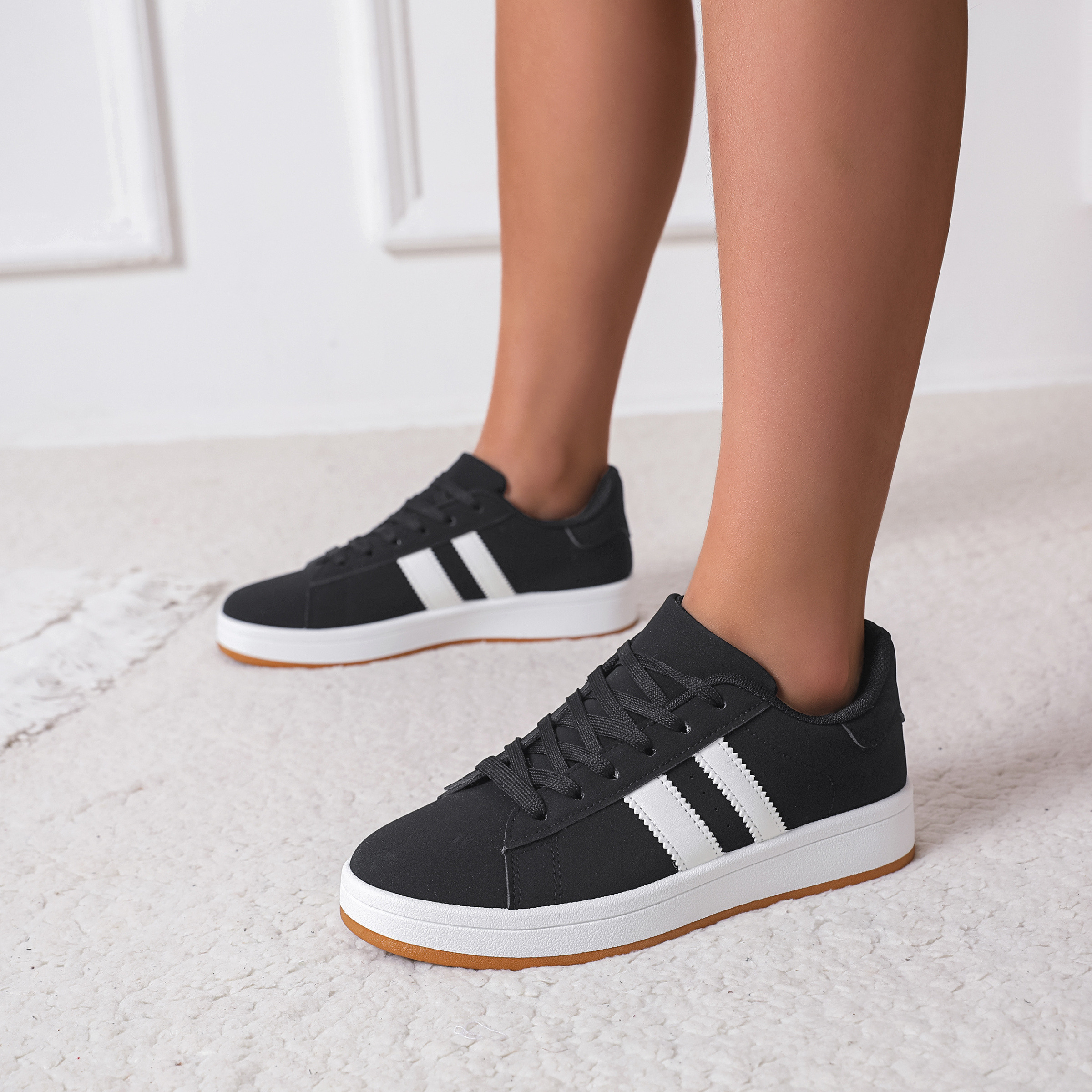 Wholesaler LOV'IT - Low-top striped sneakers