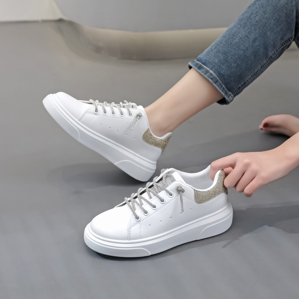 Großhändler LOV'IT - Turnschuhe mit glänzenden Streifen