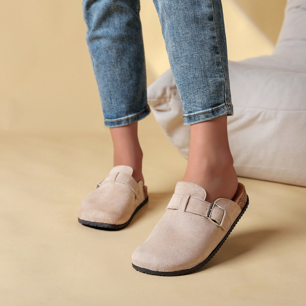 Wholesaler LOV'IT - Mules with buckle detail