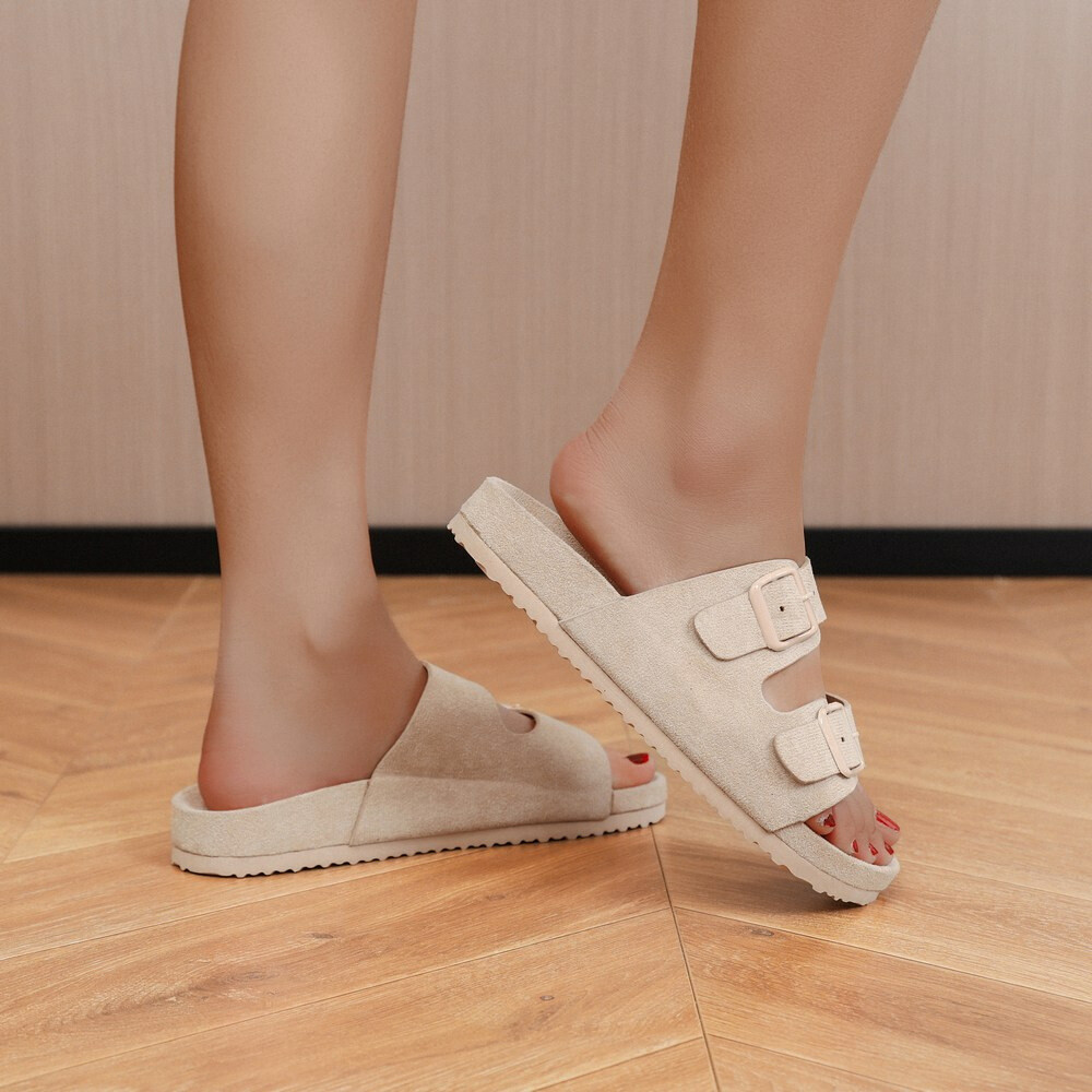 Wholesaler LOV'IT - Sandals with buckle detail