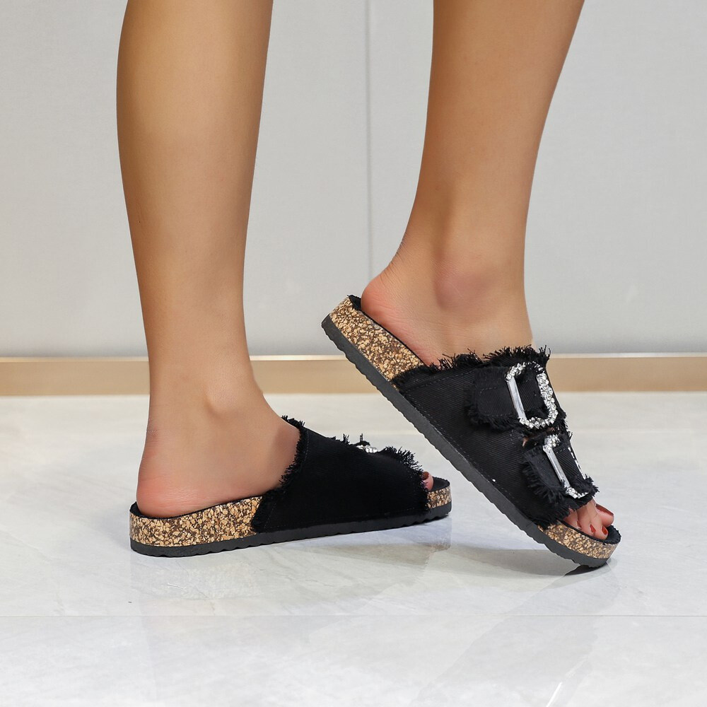 Großhändler LOV'IT - Sandalen mit Schmucksteinverzierung
