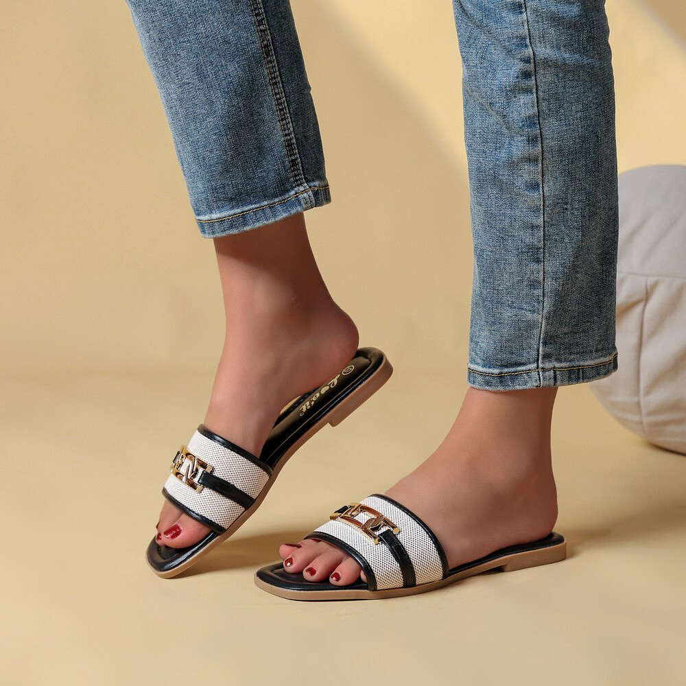 Wholesaler LOV'IT - Mules with buckle detail