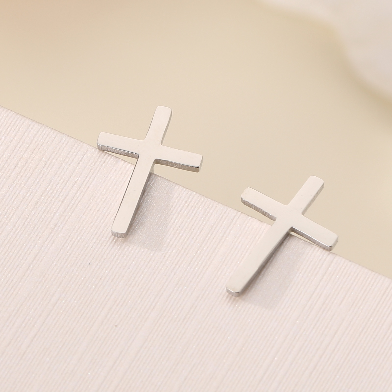 Grossiste Lovelika - Puces à croix religieuse Jeanne