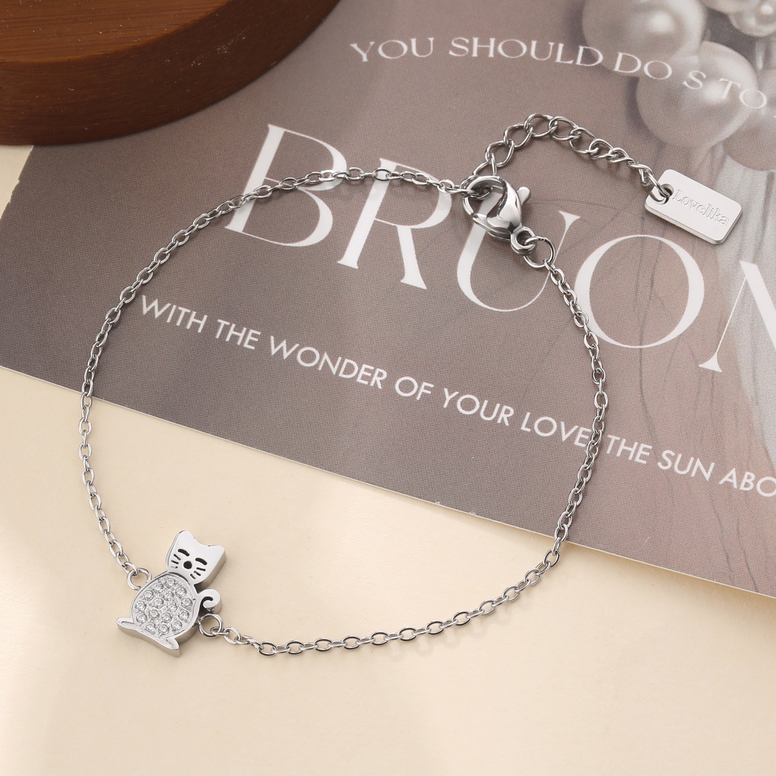 Großhändler Lovelika - Bracelet avec un chat serti de zirconiums Priscilla