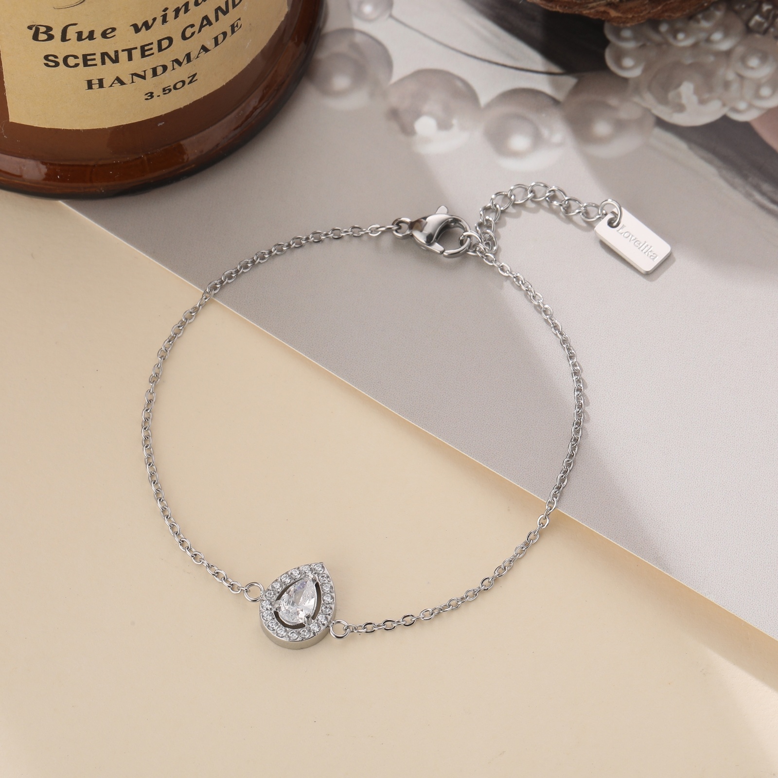 Großhändler Lovelika - Bracelet chaîne simple avec une goutte d'eau sertie de zirconiums Émilie