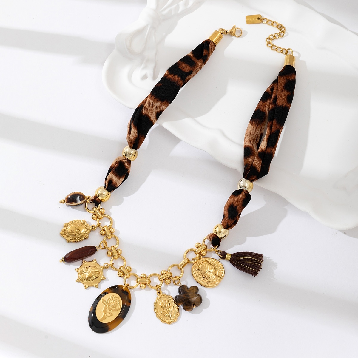 Großhändler Lovelika - Collier Dolores