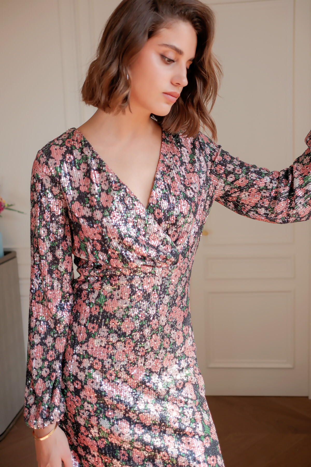 Wholesaler LOVIE & Co - LOVIE - Sequin floral short dress
