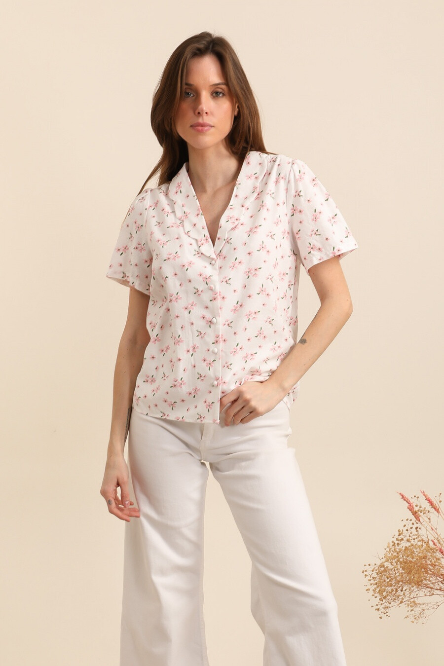 Wholesaler LOVIE & Co - LOVIE - Short-sleeved floral blouse