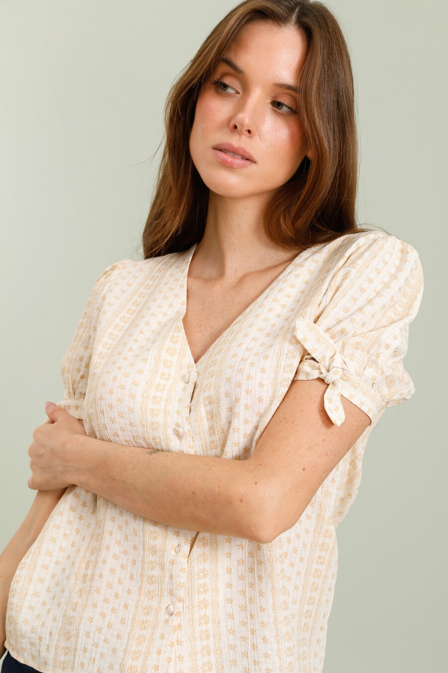 Mayorista LOVIE & Co - Top floral con lazos en las mangas