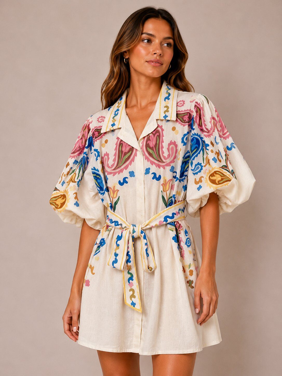 Großhändler LOVIKA - Mediterranes Paisley Boho-Kleid mit Puffärmeln