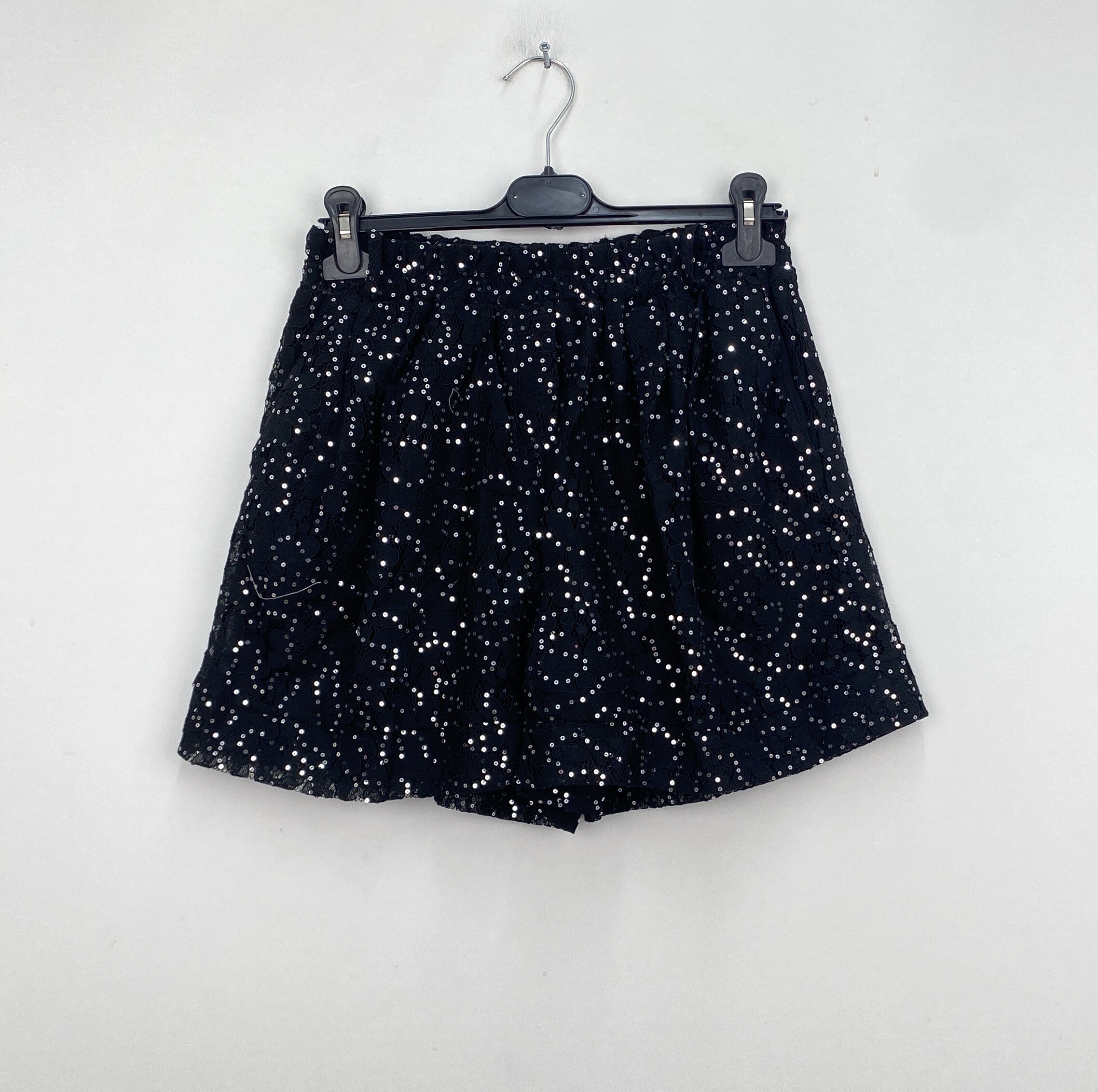 Mayorista LOVIKA - Shorts de lentejuelas con cintura elástica y acabado brillante