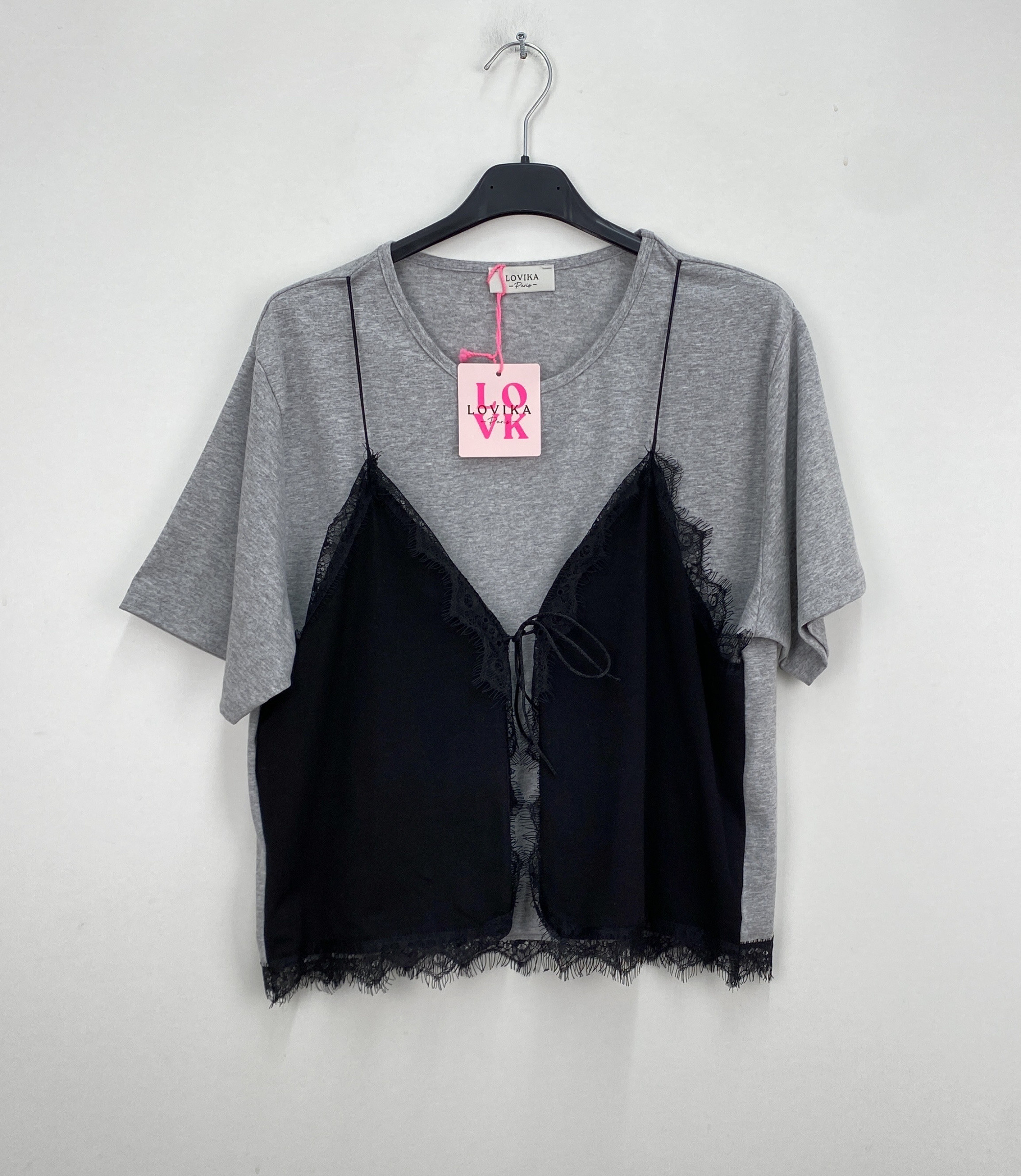 Grossista LOVIKA - Top in pizzo sovrapposto minimal chic