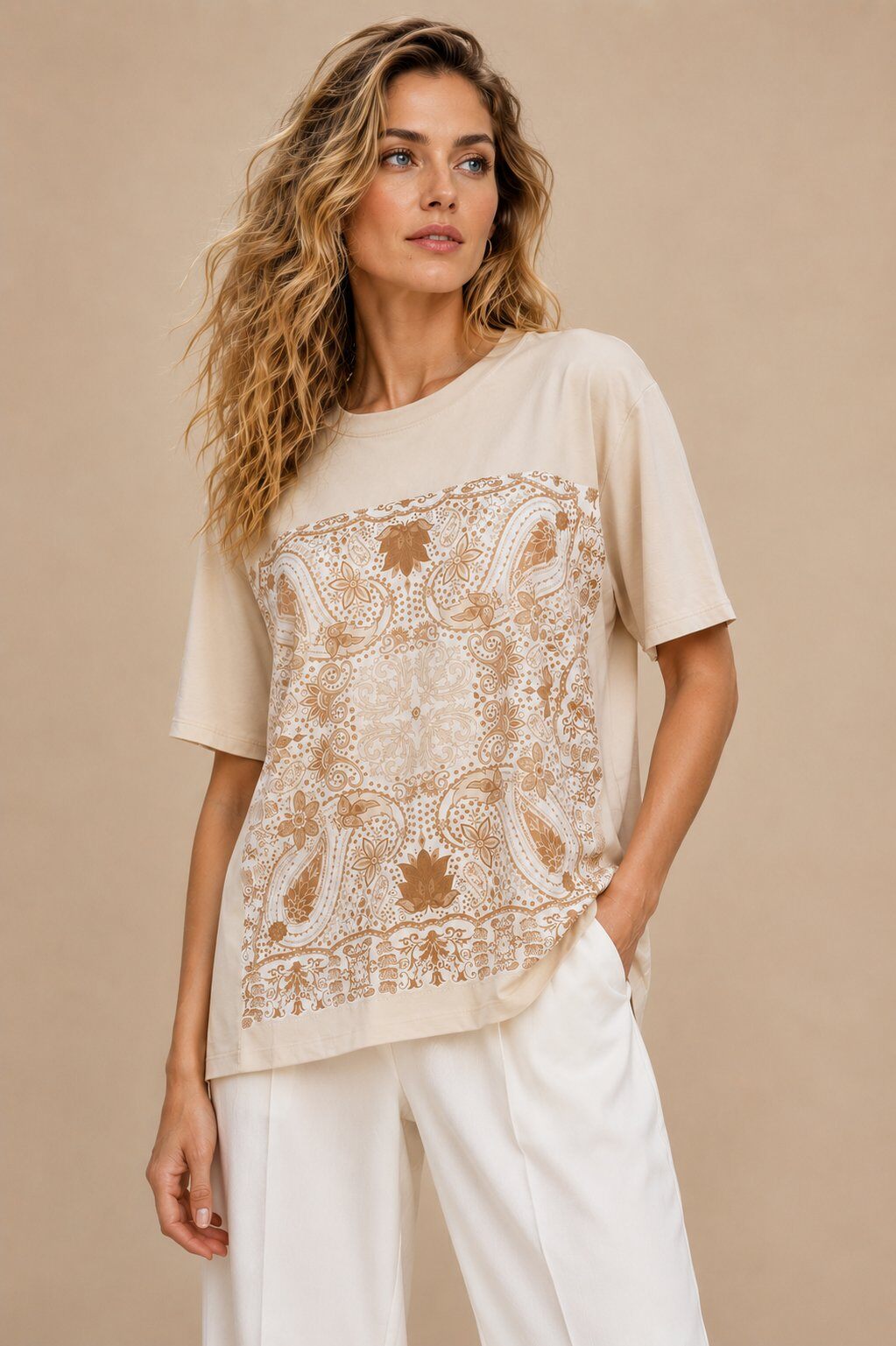 Grossista LOVIKA - Top Elegante con Stampa Cachemire & Stile Minimalista Chic