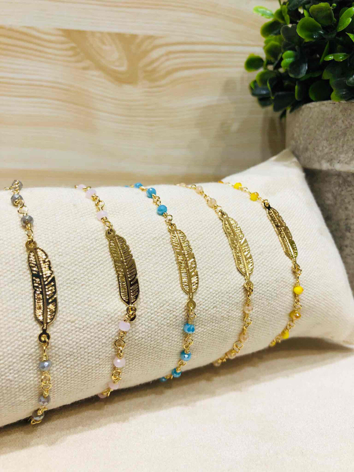 Wholesaler Loya Bijoux - Bracelet Lise-Plume in Golden with fine gold