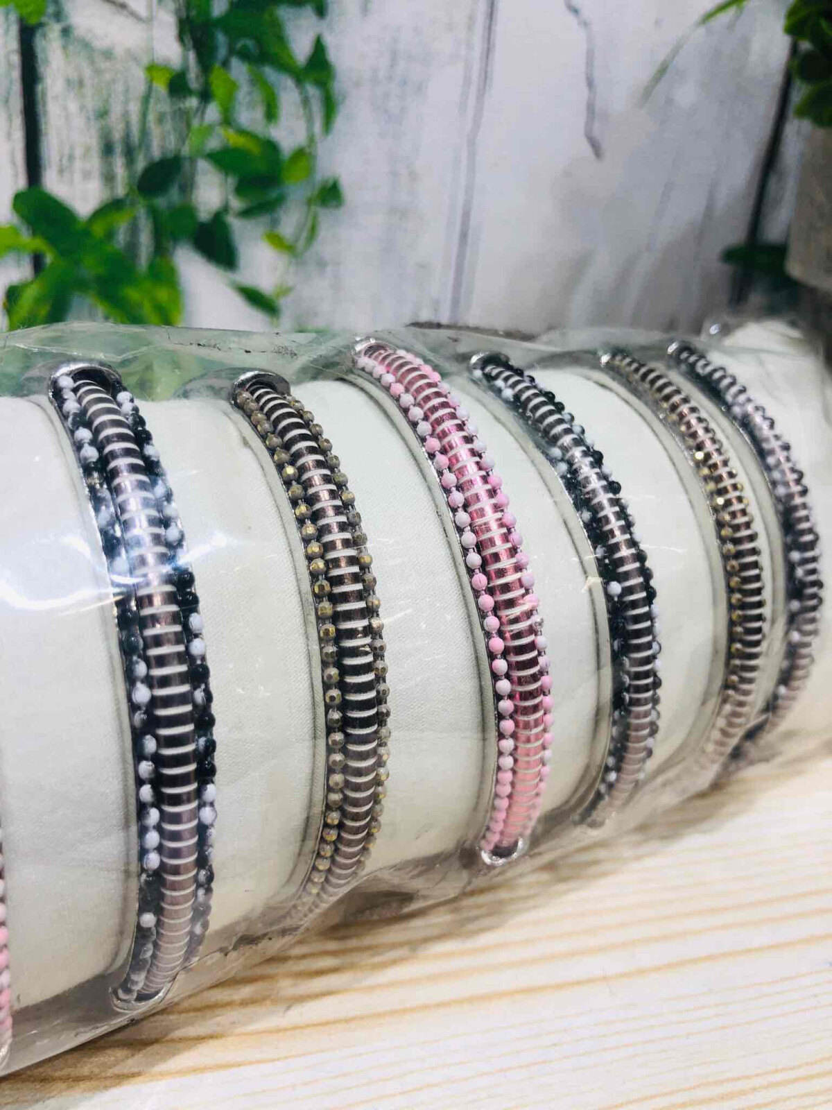 Grossiste Loya Bijoux - Bracelet sur Coussin Fantaisie