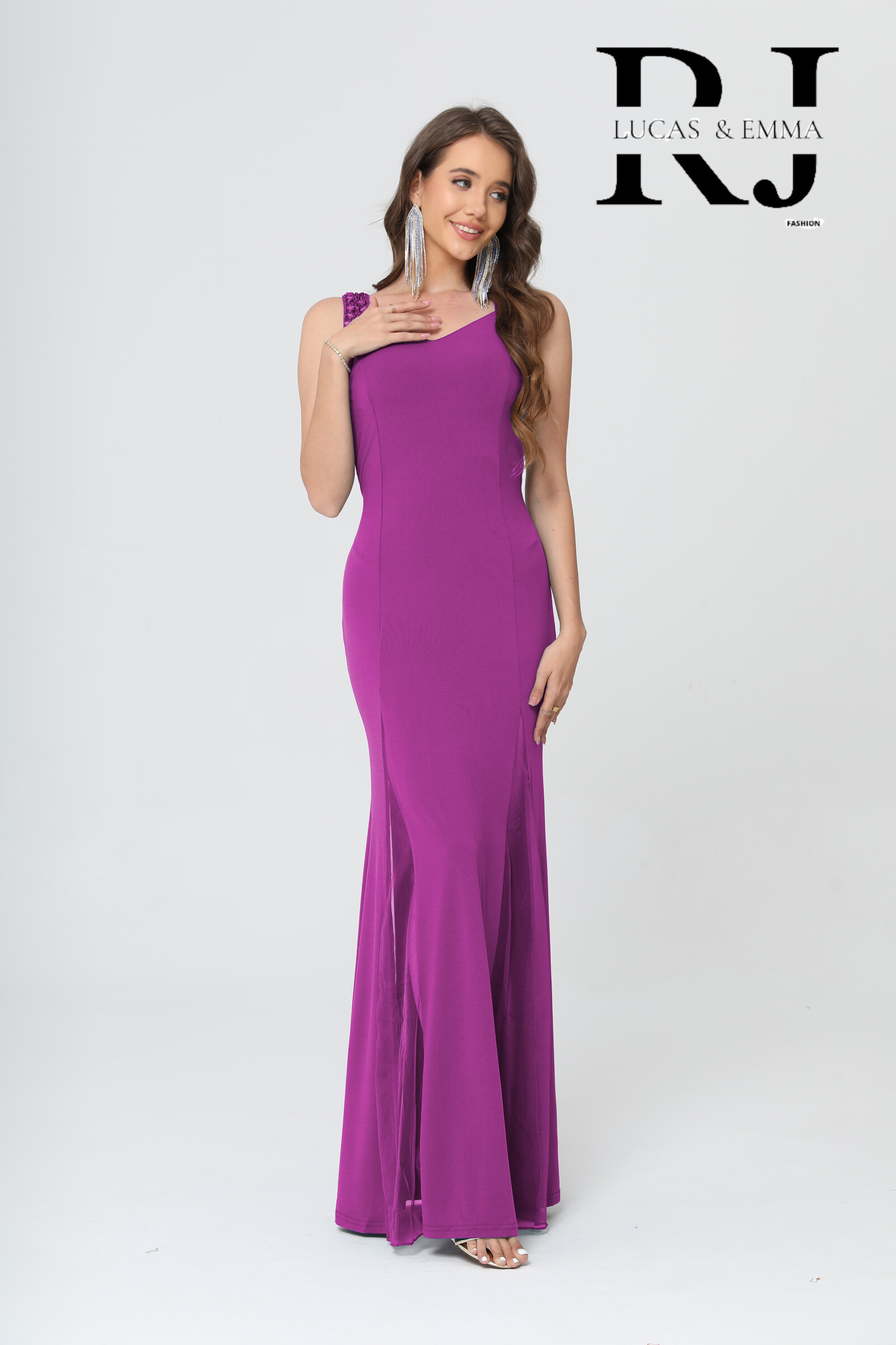 Grossiste REVEROSE by Lucas & Emma - Robe de soirée sirène avec dos nu, fente et strass