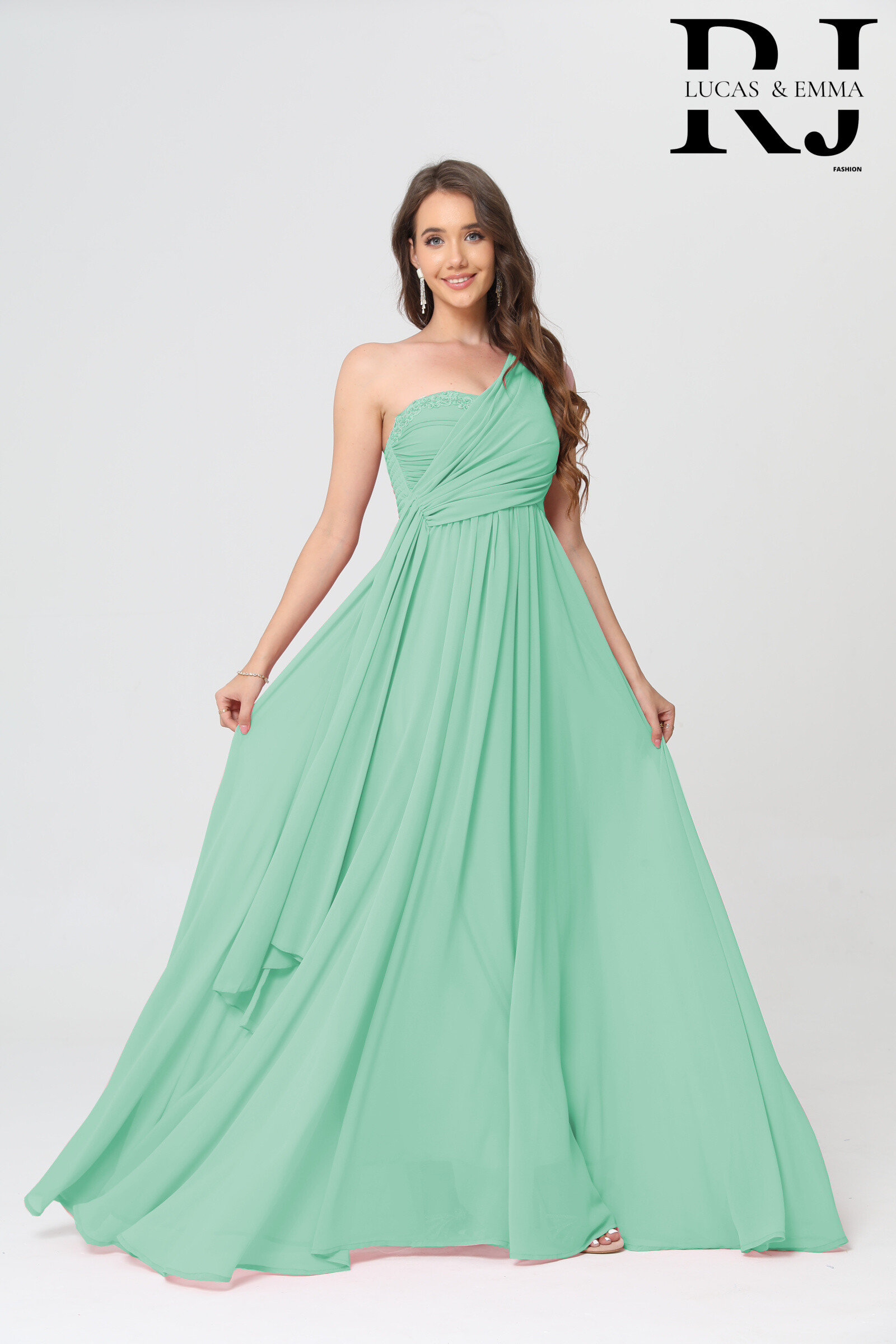 Wholesaler Lucas & Emma | RJ&CO - Long bridesmaid dress