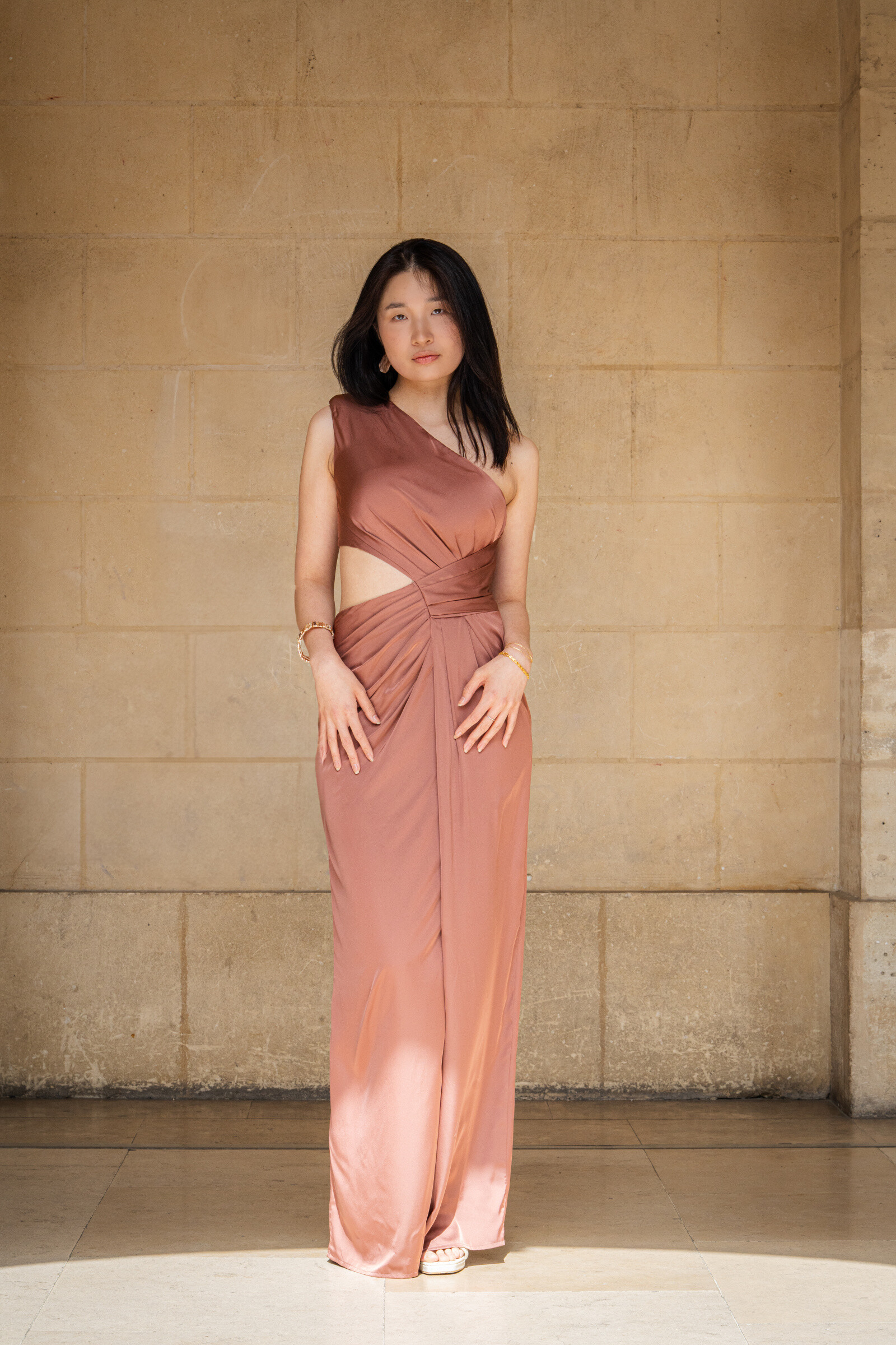 Grossiste Lucas & Emma | RJ&CO - Robe de cérémonie, cocktail et soirée satin tendance - Melbourne