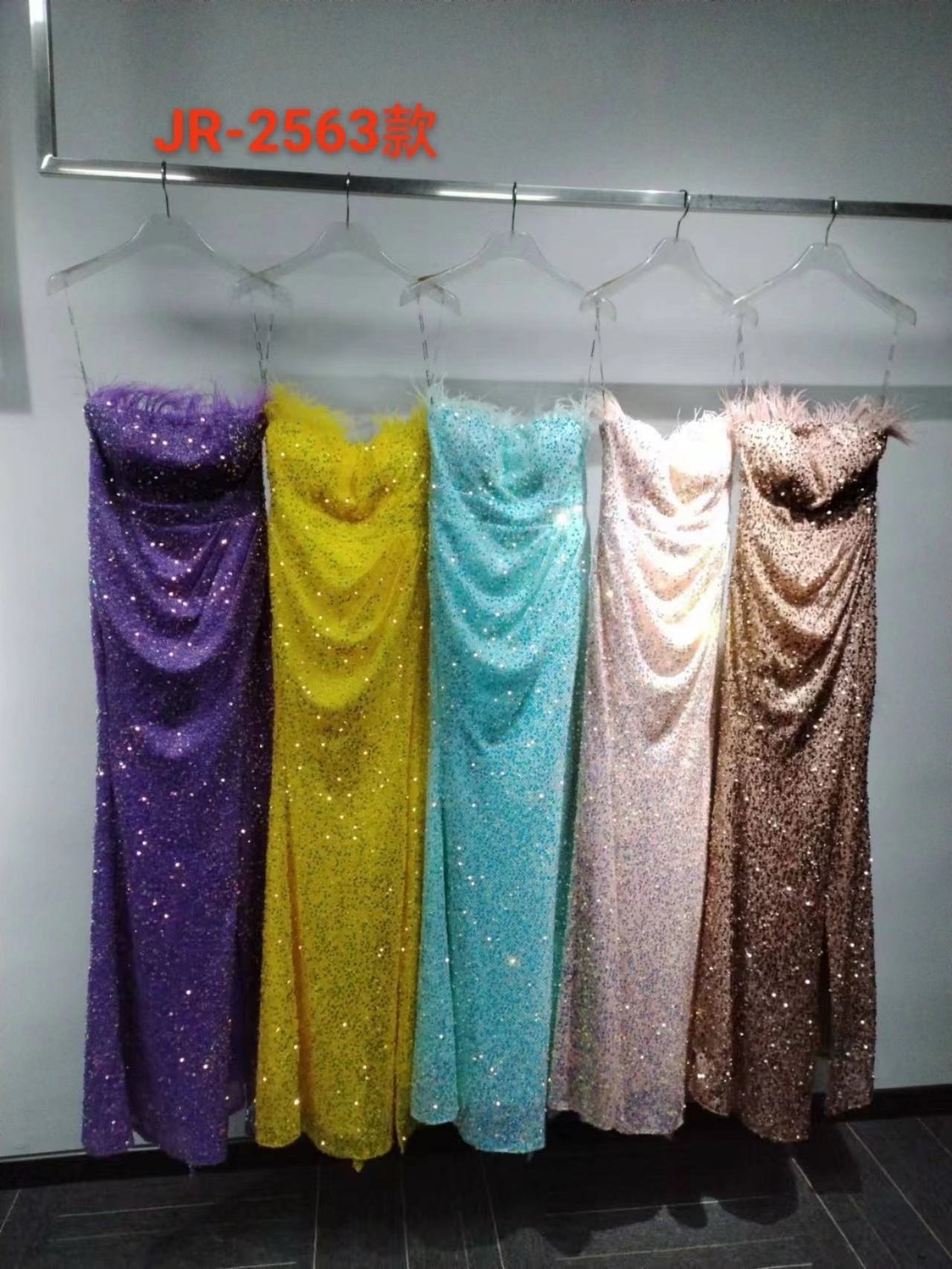 Wholesaler REVEROSE by Lucas & Emma - Sequin evening dress