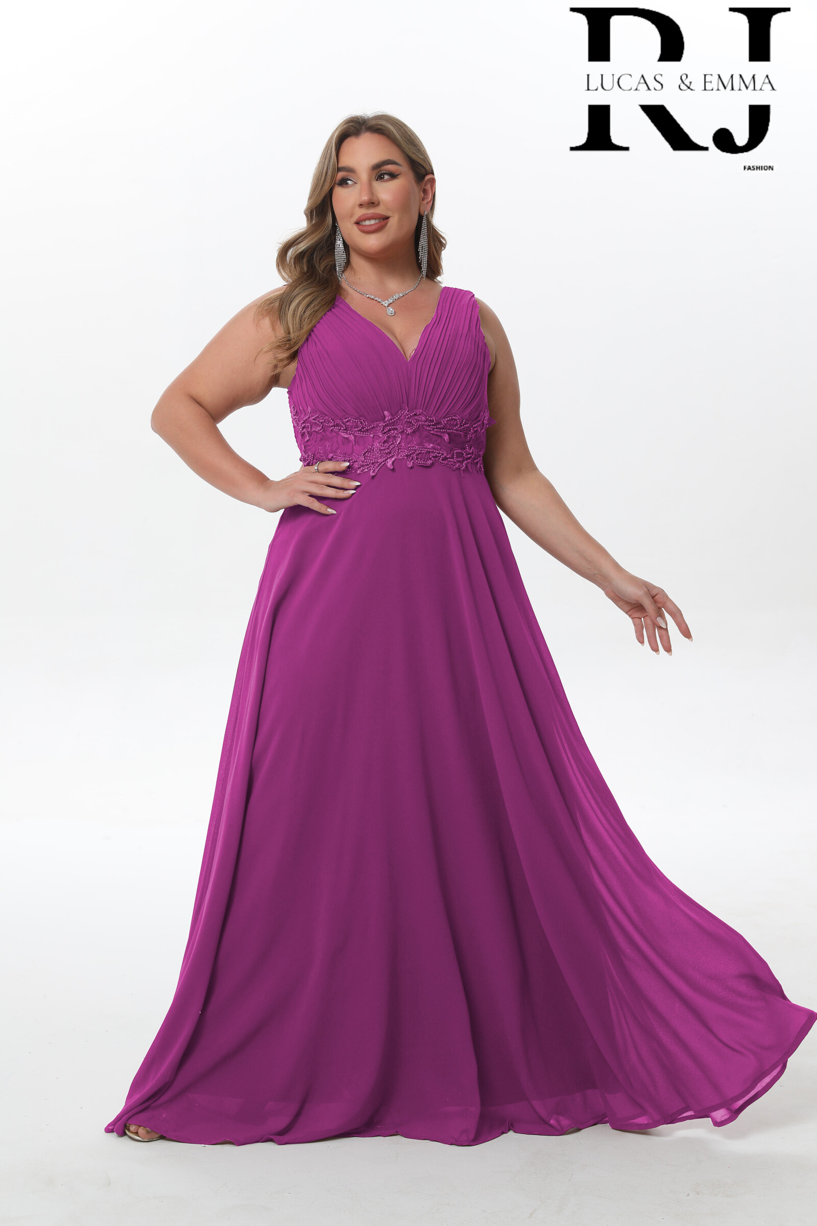 Wholesaler Lucas & Emma | RJ&CO - Large elegant size evening dress and curved trendy at the waist - Leon