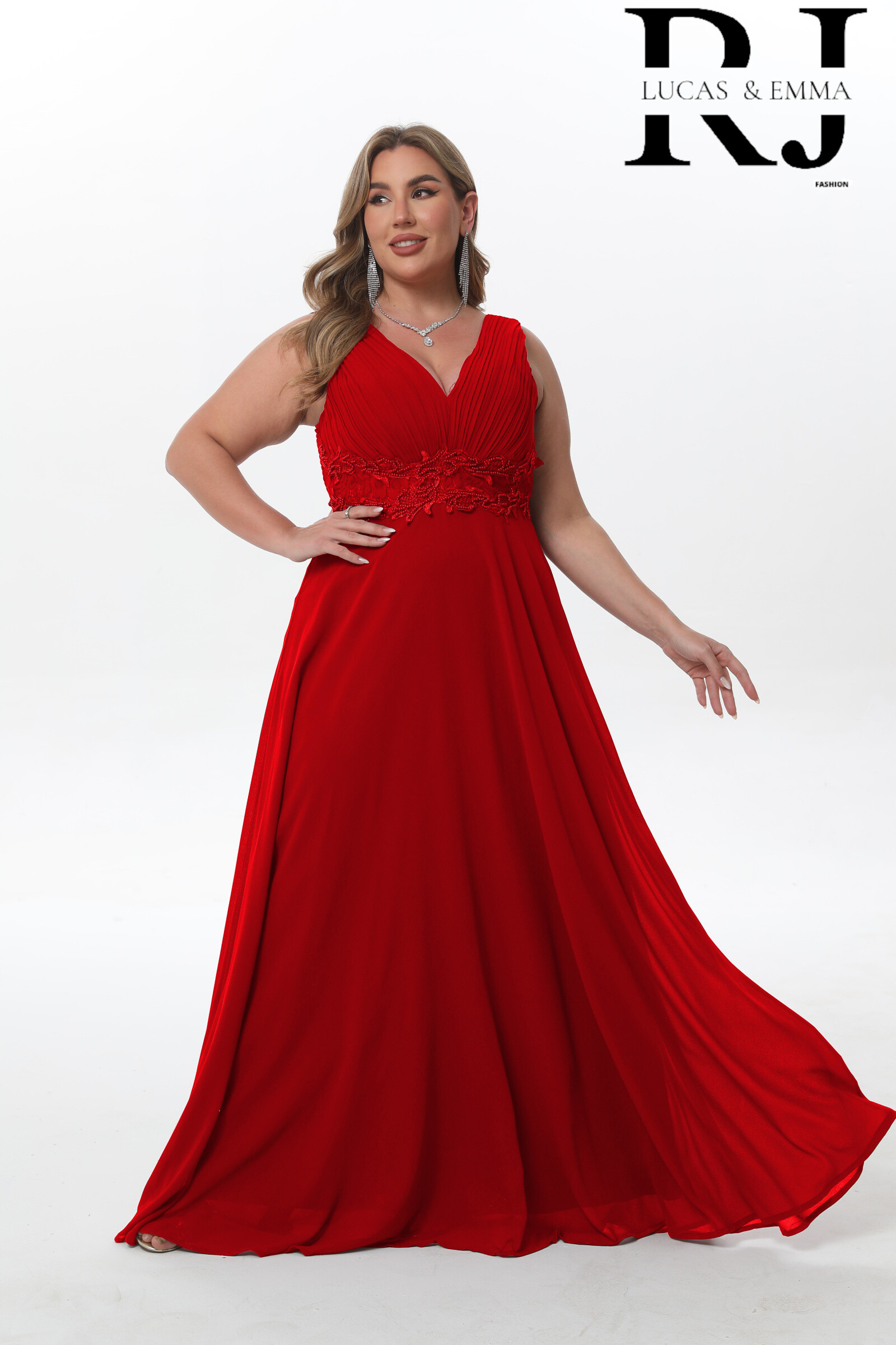 Großhändler REVEROSE by Lucas & Emma - Großes elegantes Abendkleid und gekrümmte Trendy in der Taille - Leon