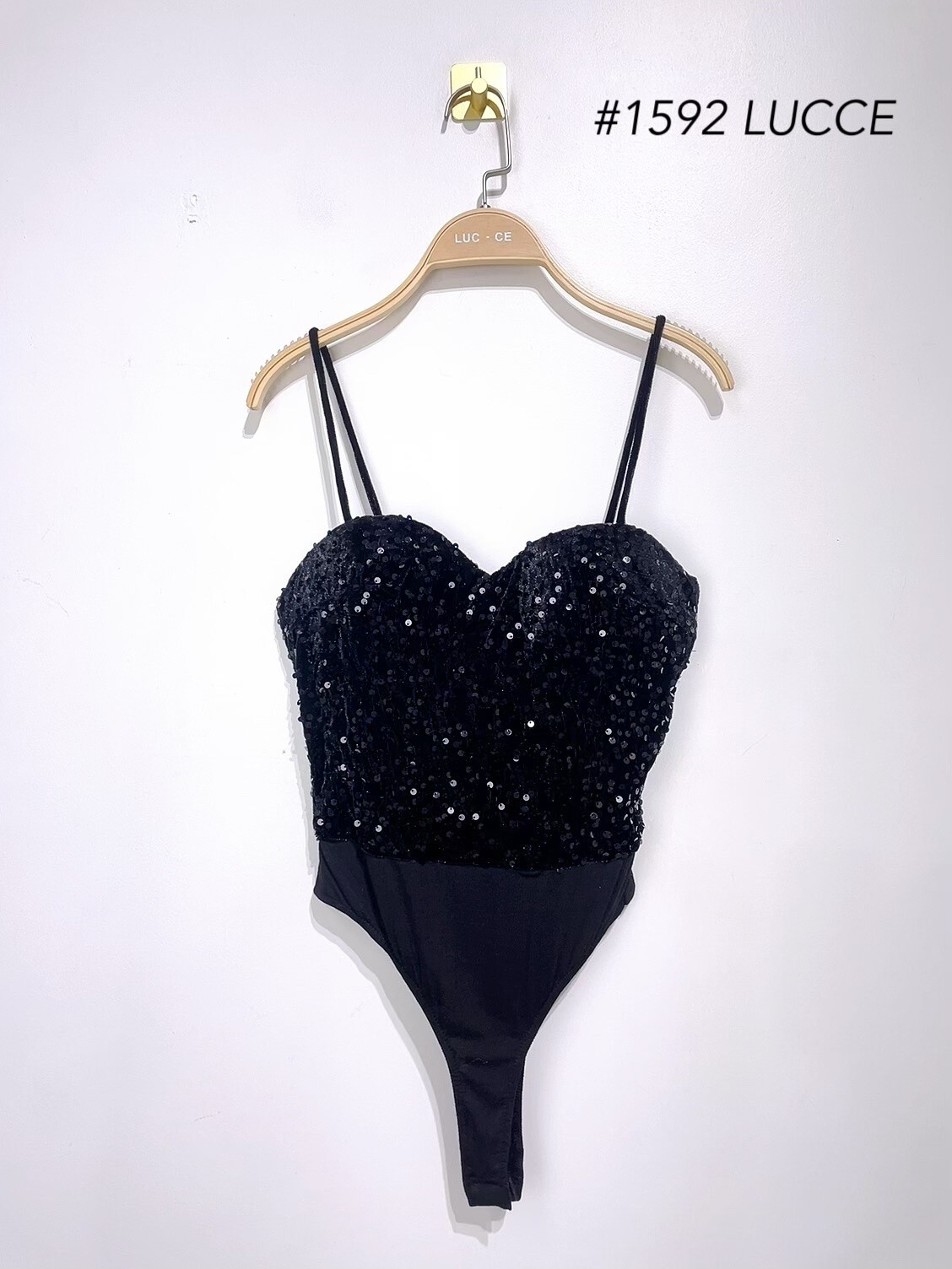 Grossista LUCCE - Corpo in velluto con paillettes