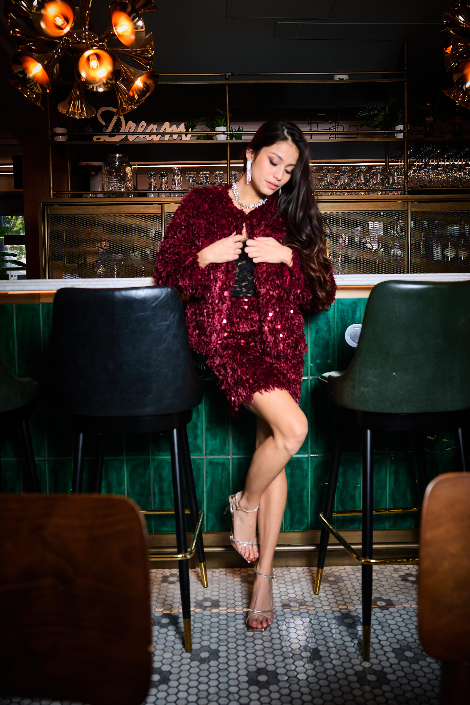 Mayorista LUCCE - Conjunto chaqueta y falda de plumas y lentejuelas