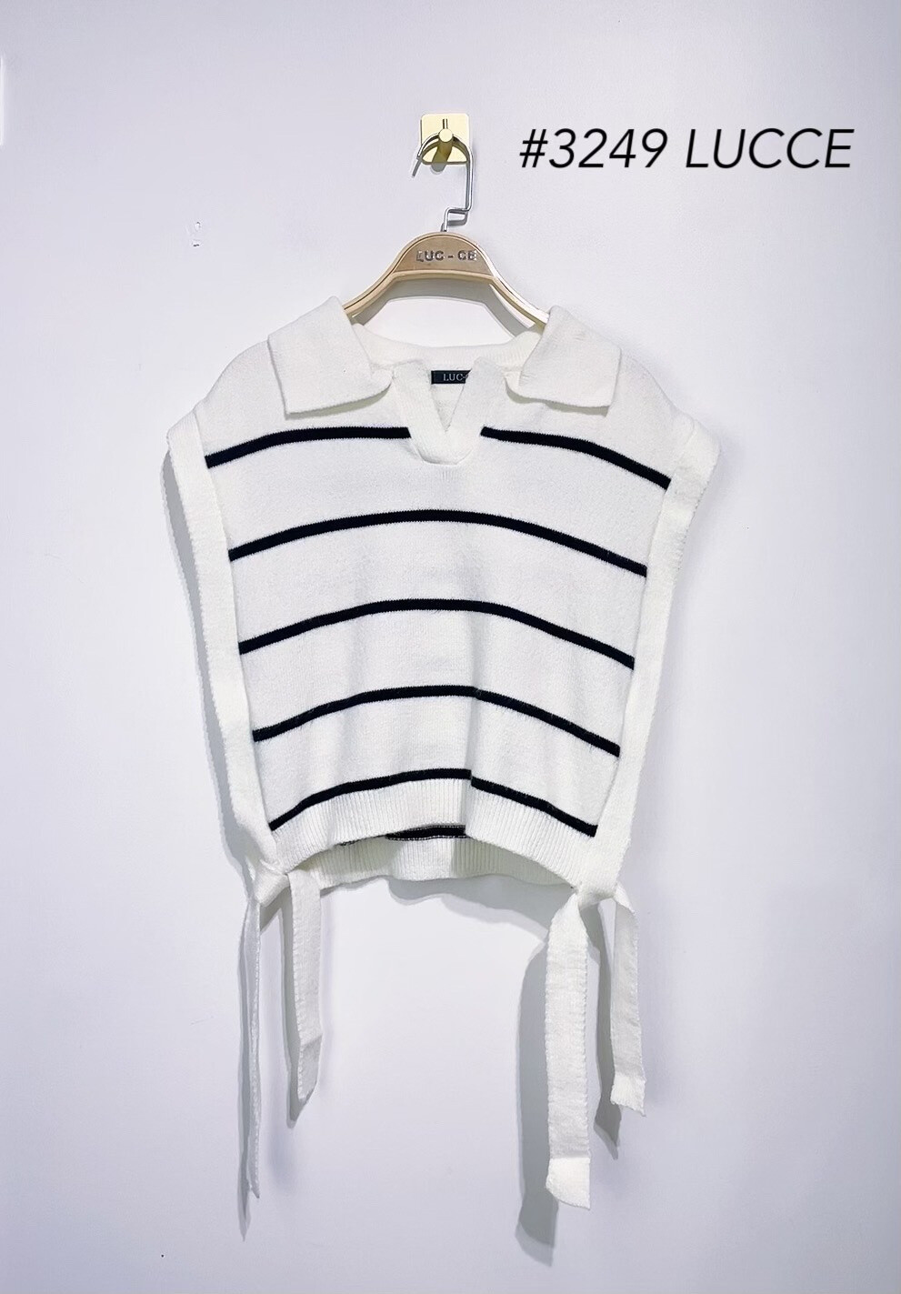 Grossista LUCCE - Maglione senza maniche a righe