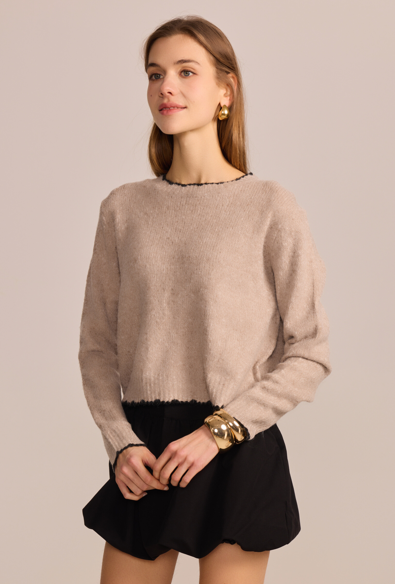 Grossista LUCCE - Maglione con bordo nero