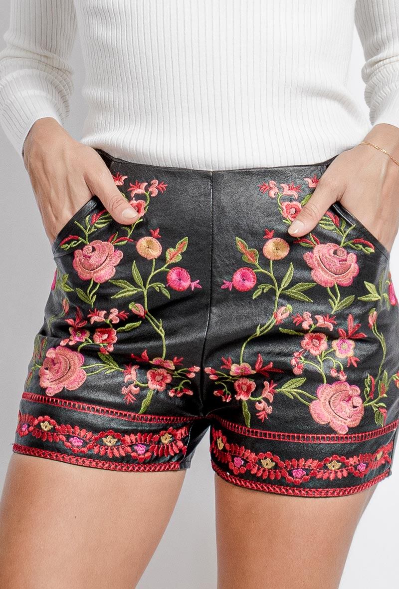 Wholesaler LUCCE Outlet - Embroidered shorts