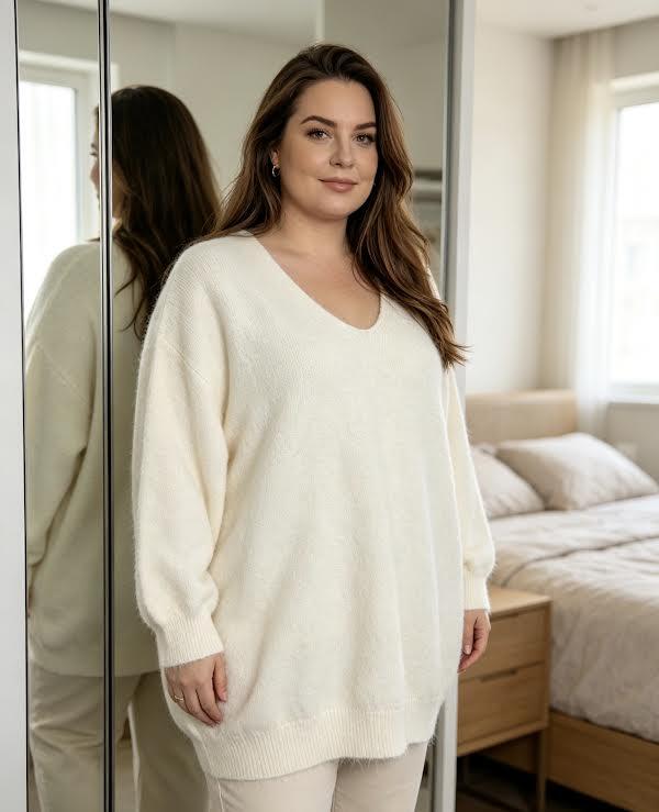 Grossista Lucene - Maglione taglia grande con scollo a V
