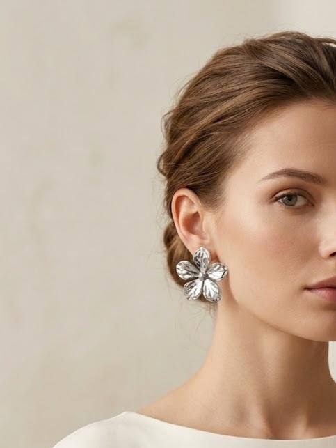 Wholesaler LUCKY BIGIOTTERIA - Stainless steel flower-shaped earrings