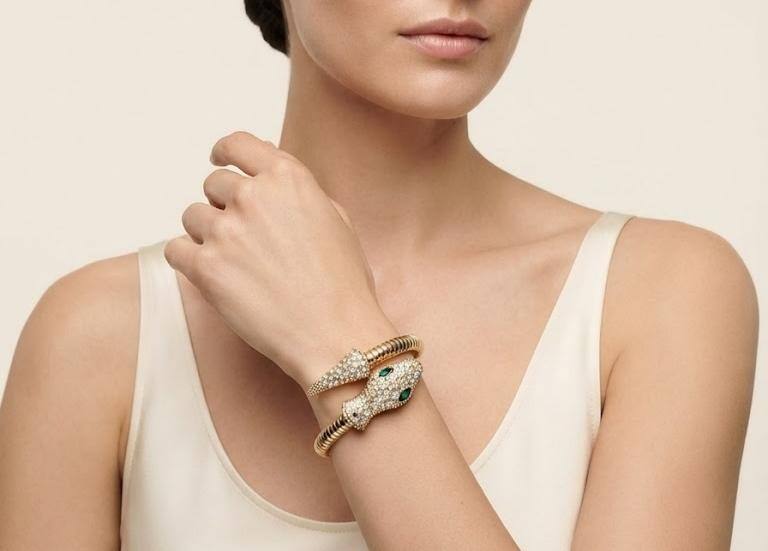 Wholesaler LUCKY BIGIOTTERIA - Snake-shaped bracelet with rhinestones