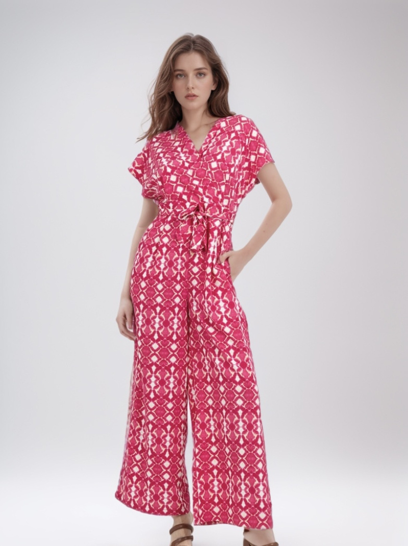 Wholesaler LUCY LUU - COMBINATION