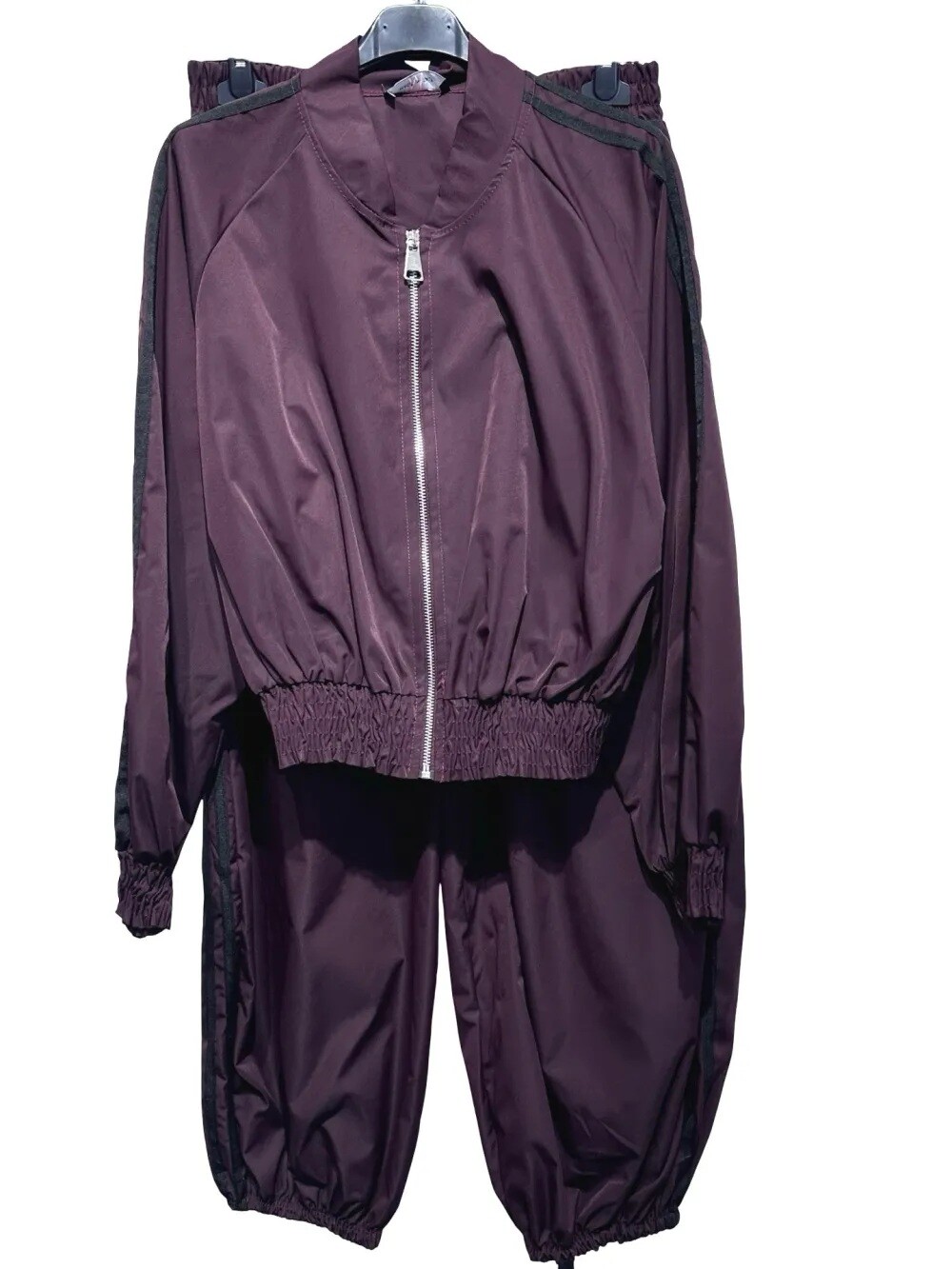 Großhändler LUISA FASHION - Set aus Jacke mit Reißverschluss und Jogginghose