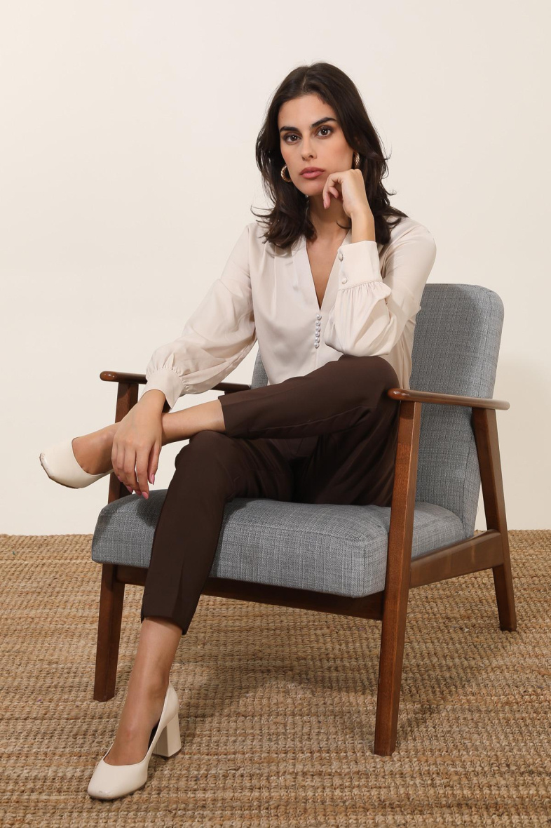 Grossiste Lulumary - Blouse avec détail de perles